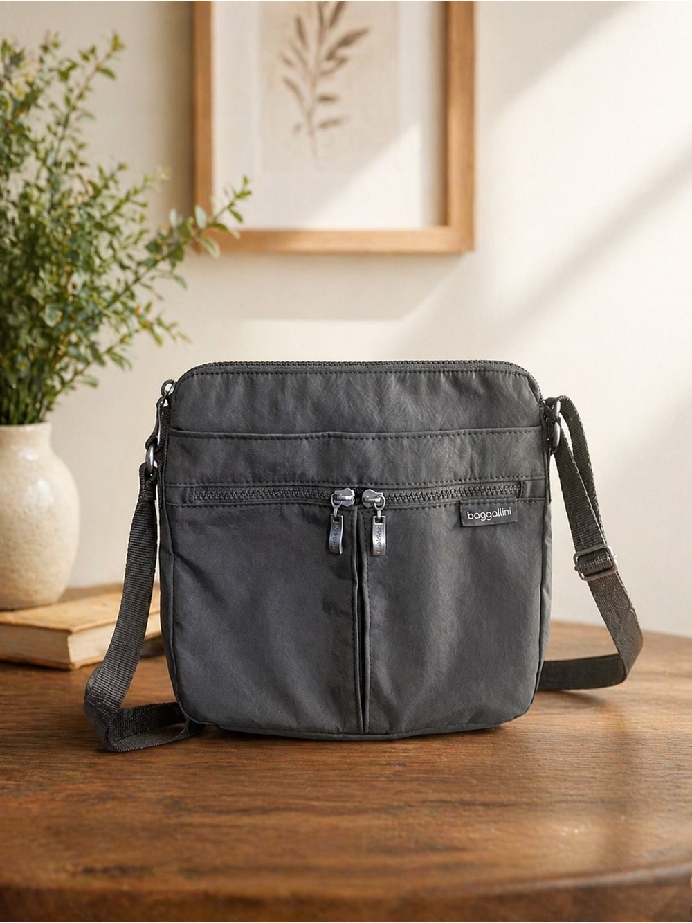 Baggallini Pocket Crossbody Bag in Gray Cheetah Python Print